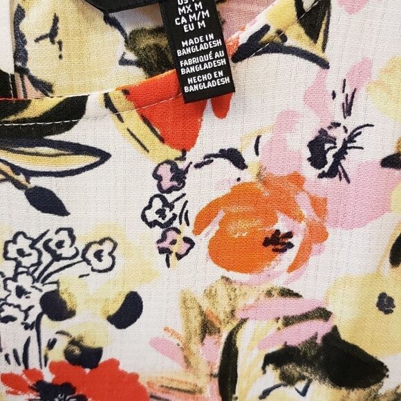 Ellen Tracy flowers of the fields top Size Medium - Picture 2 of 6
